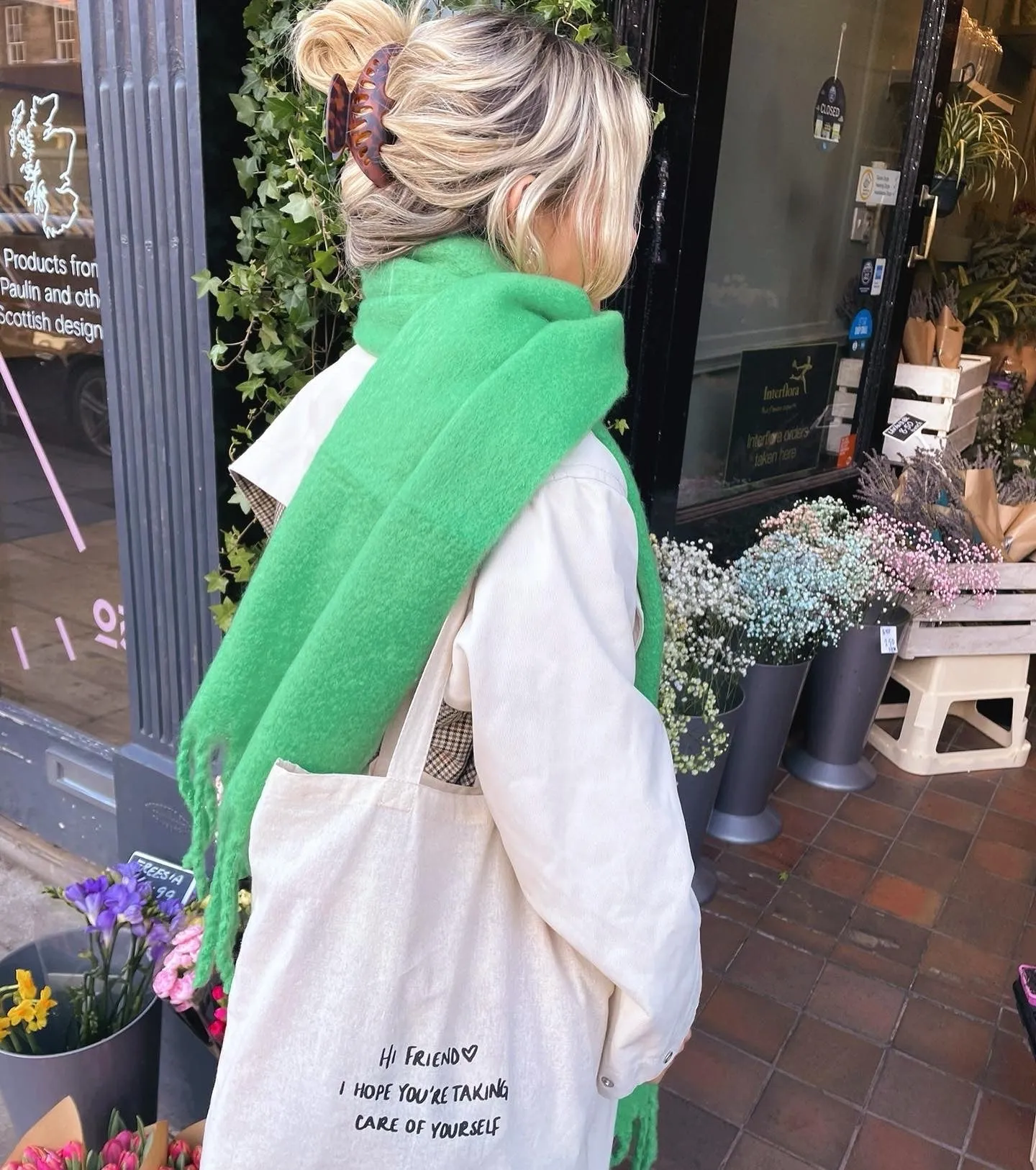 Fresh Apple Scarf